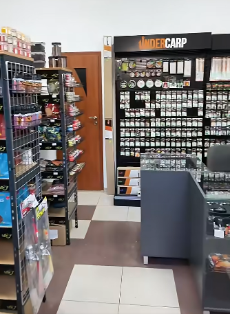 Naďko Fishing predajňa – interiér